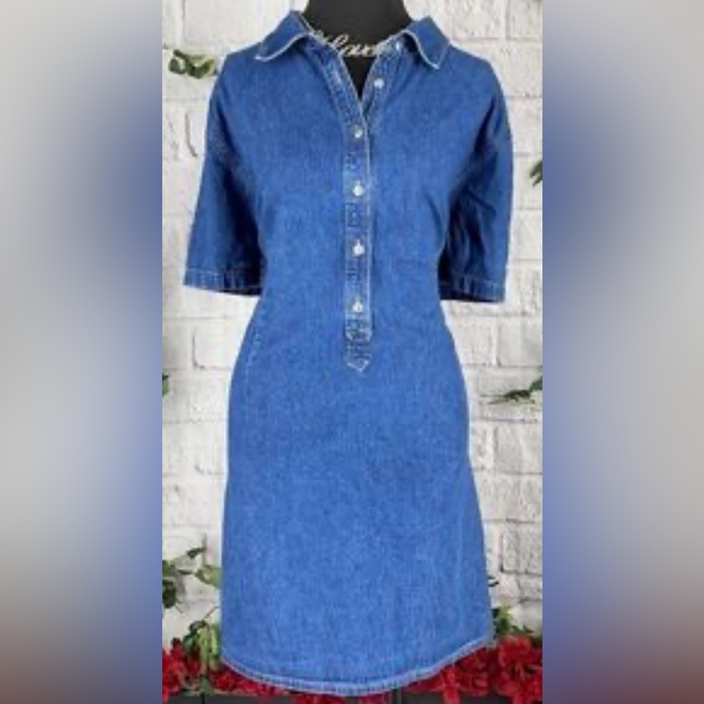 Plus size Jean dress. Size 24. Excellent pre-owned condition.